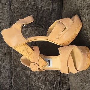 Guess tan high heels